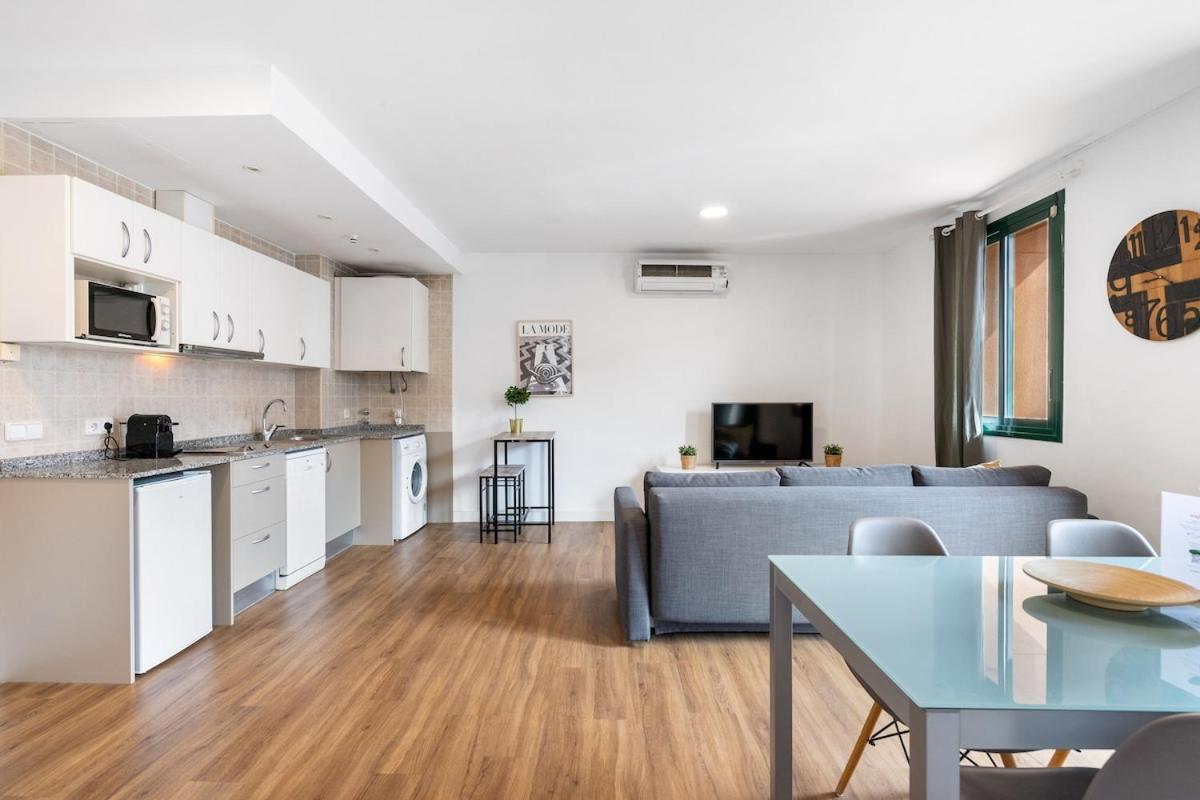 Lodging Apartments Liceu G1 Barcelona Exteriör bild