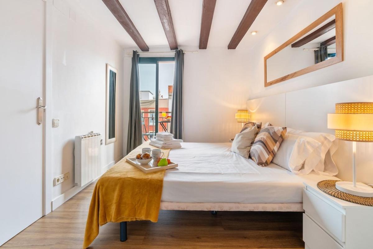 Lodging Apartments Liceu G1 Barcelona Exteriör bild